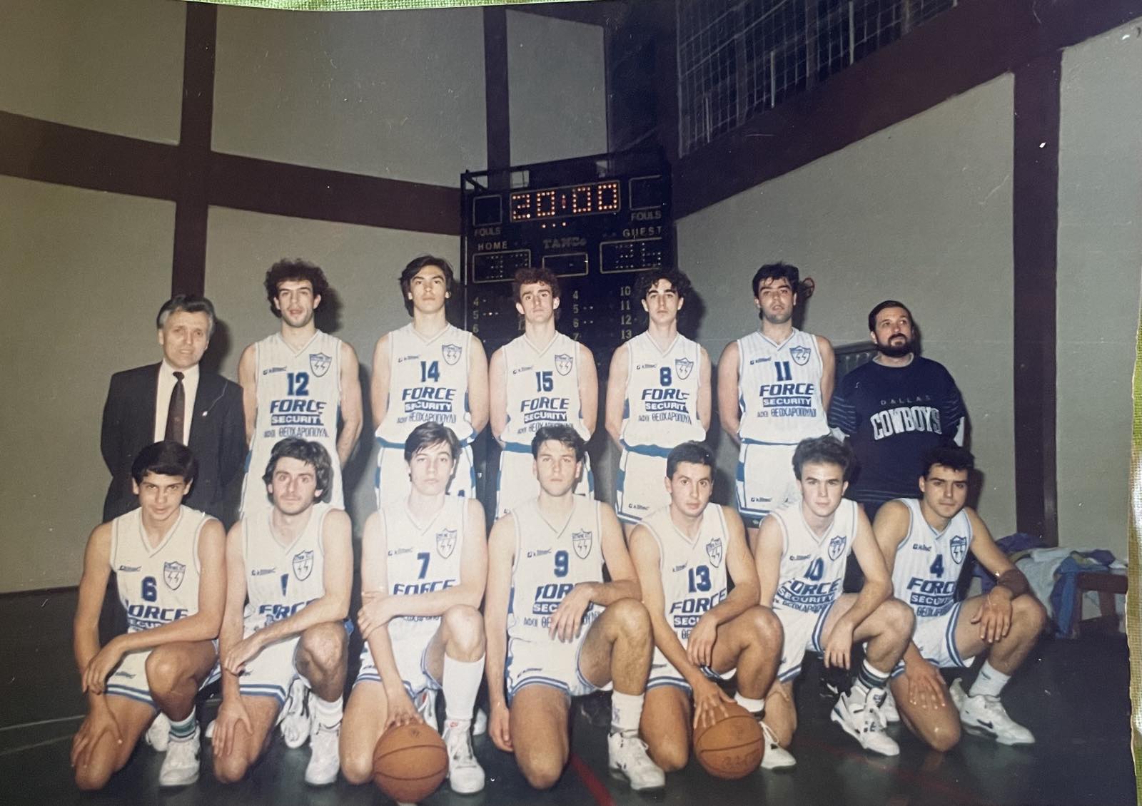 Ομαδική φωτογραφία Κεραυνού Αιγίου σεζόν 1990-1991